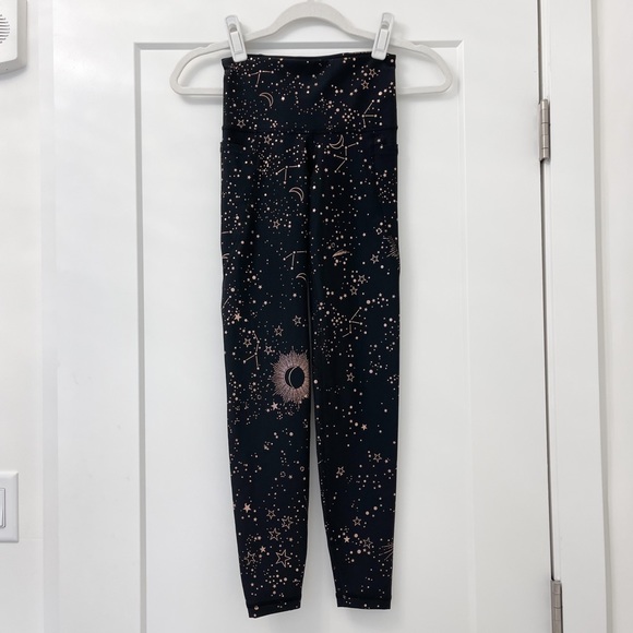 Old Navy Activewear Set - Picture 5 of 7